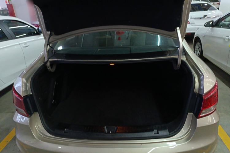 Used Haima Fumei 2014 M5 1.6L Manual Elite Model Trunk