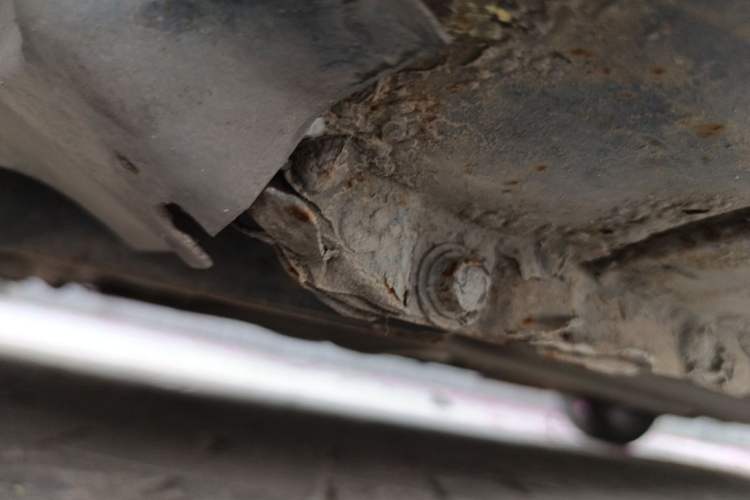 Used Haima Fumei 2015 1.6L Manual YueShang Model Chassis Front Left