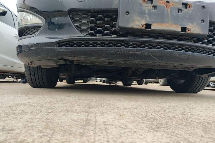 Used Haima Fumei 2015 1.6L Manual Prestige Model Chassis Front Right