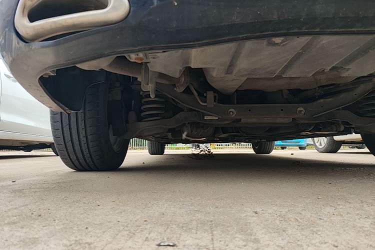 Used Haima Fumei 2015 1.6L Manual Prestige Model Chassis Rear Left