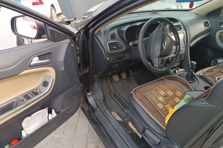 Used Haima Fumei 2015 1.6L Manual YueShang Model Driver Seat
