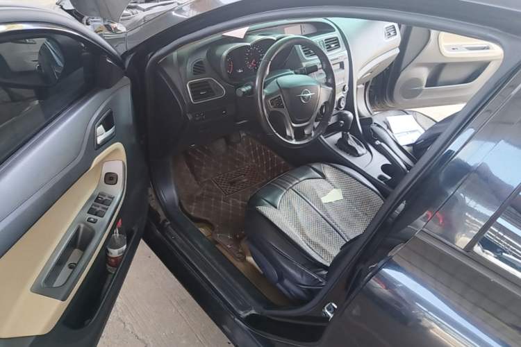 Used Haima Fumei 2015 1.6L Automatic Fashion Model Driver Seat