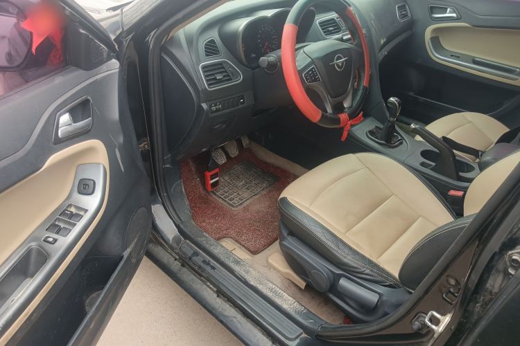 Used Haima Fumei 2015 1.6L Manual Prestige Model Driver Seat