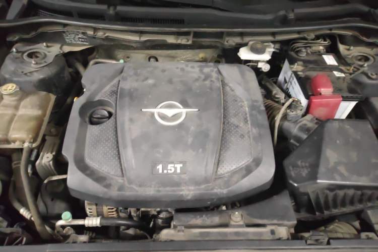 Used Haima Fumei 2015 1.5T Automatic Prestige Model Engine Bay