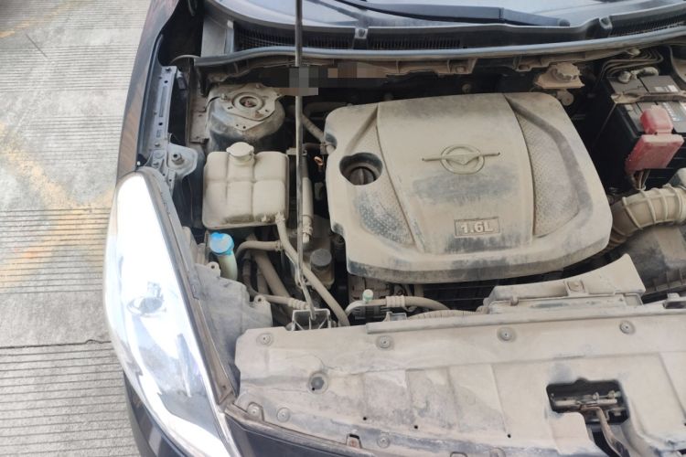 Used Haima Fumei 2015 1.6L Manual Prestige Model Engine Bay Right