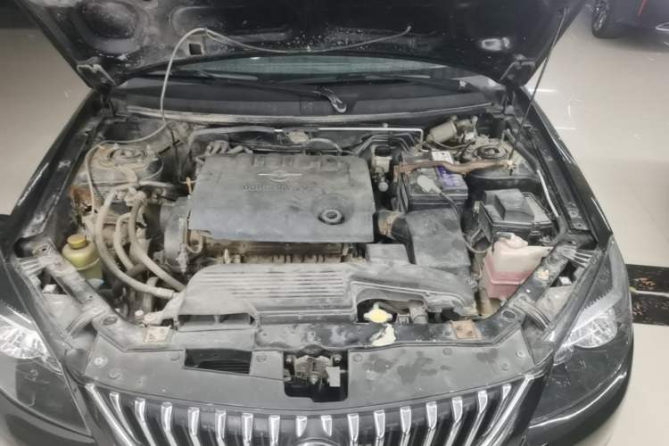 Used Haima Fumei 2015 Classic 1.6L Manual with Sunroof Engine Bay