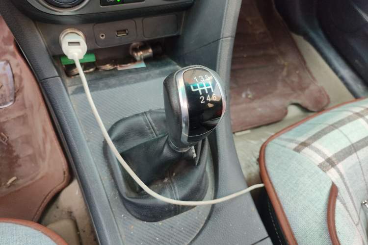 Used Haima Fumei 2015 1.6L Manual Prestige Model Gear Lever