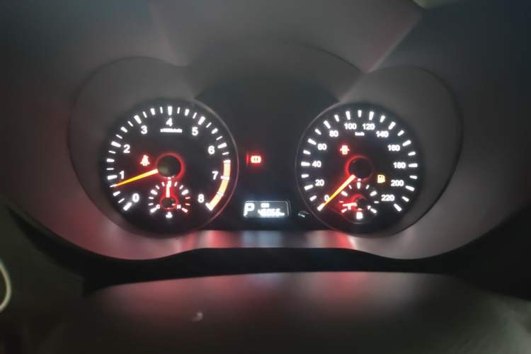 Used Haima Fumei 2015 1.5T Automatic Prestige Model Instrument Cluster