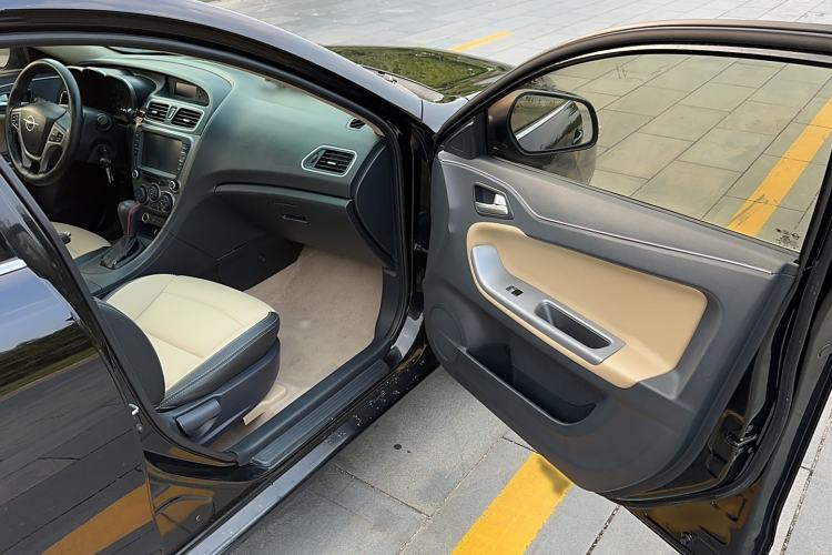 Used Haima Fumei 2015 1.5T Automatic YueShang Model Interior 2