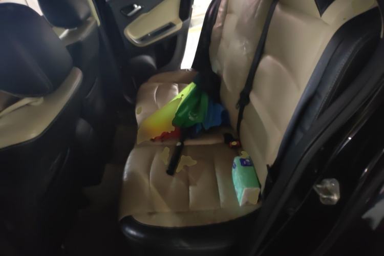 Used Haima Fumei 2015 1.5T Automatic Prestige Model Left Rear Seat