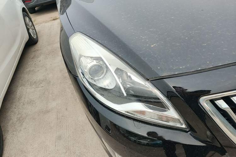 Used Haima Fumei 2015 1.6L Manual Prestige Model Right Front Headlight