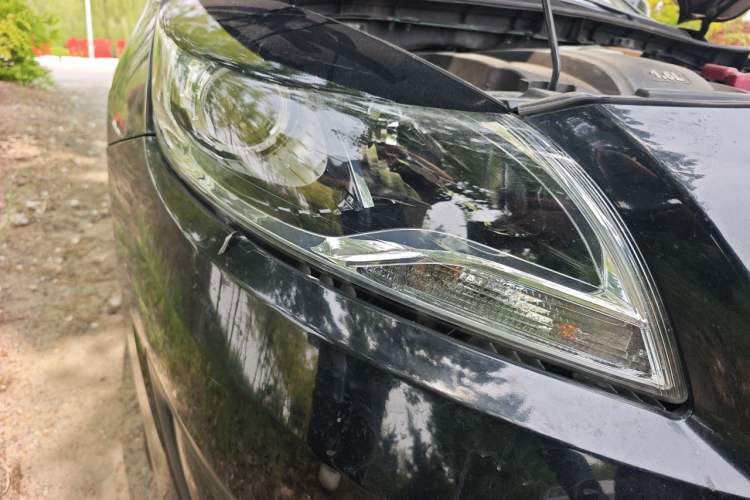 Used Haima Fumei 2015 1.6L Manual Prestige Model Right Front Headlight