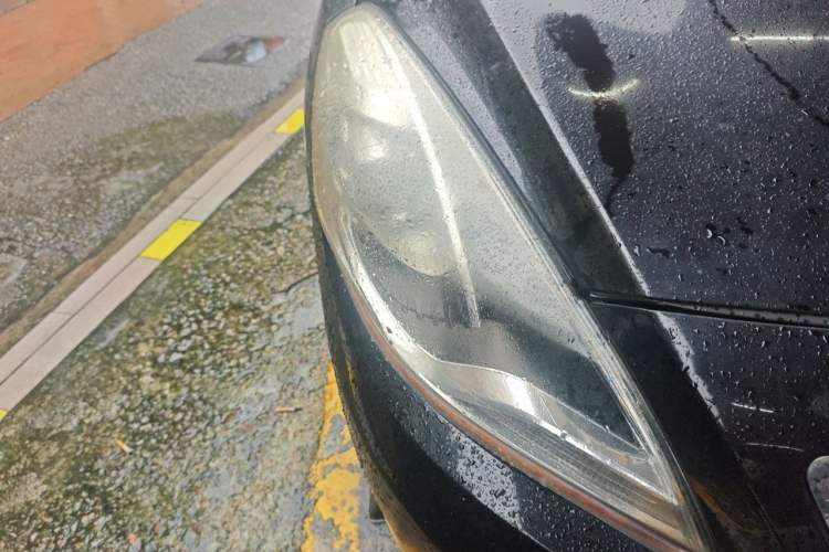 Used Haima Fumei 2015 1.6L Manual Prestige Model Right Front Headlight