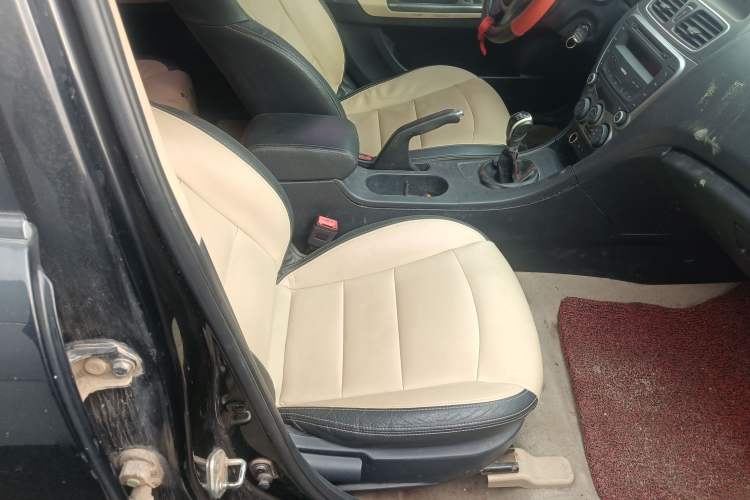 Used Haima Fumei 2015 1.6L Manual Prestige Model Right Front Seat
