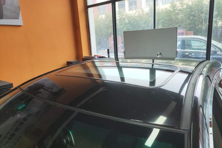 Used Haima Fumei 2015 M5 1.6L Manual "Beloved Edition" Roof