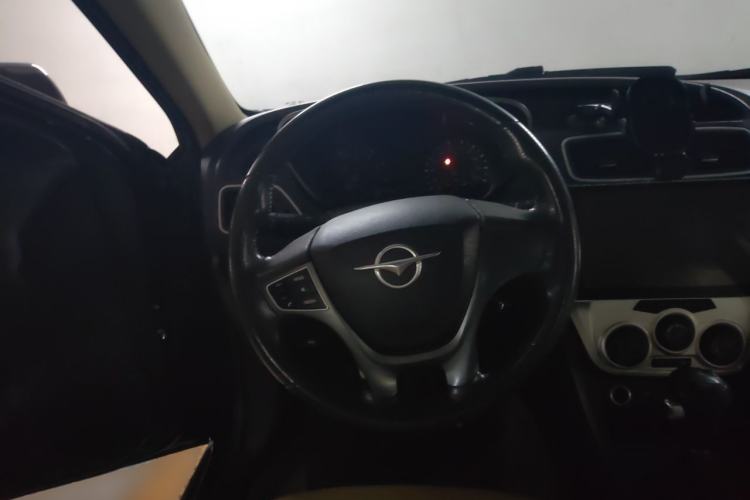 Used Haima Fumei 2015 1.5T Automatic Prestige Model Steering Wheel