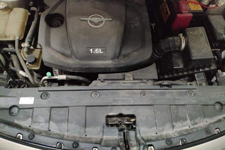 Used Haima Fumei 2015 1.6L Manual Prestige Model Engine Bay