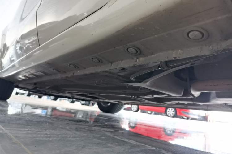 Used Haima Fumei 2015 1.5T Automatic YueShang Model Left Side Sill