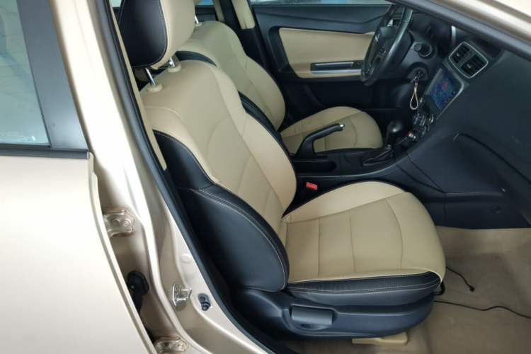 Used Haima Fumei 2015 1.5T Automatic YueShang Model Right Front Seat