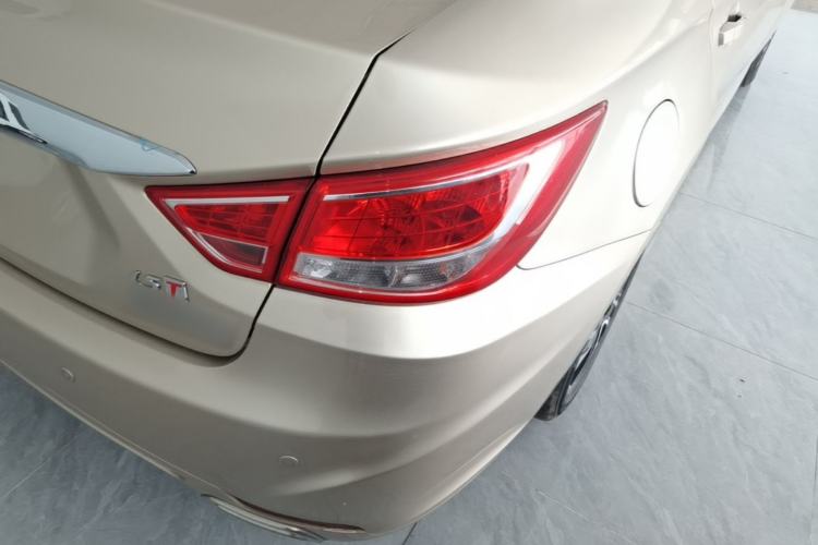 Used Haima Fumei 2015 1.5T Automatic YueShang Model Right Rear Taillight