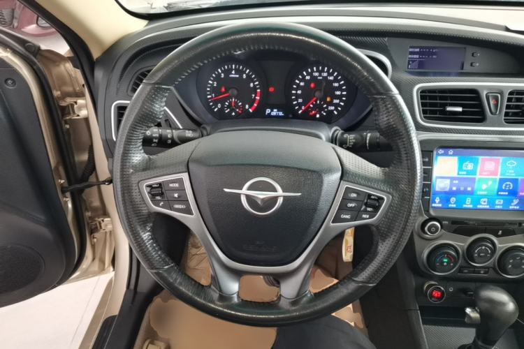 Used Haima Fumei 2015 1.5T Automatic YueShang Model Steering Wheel