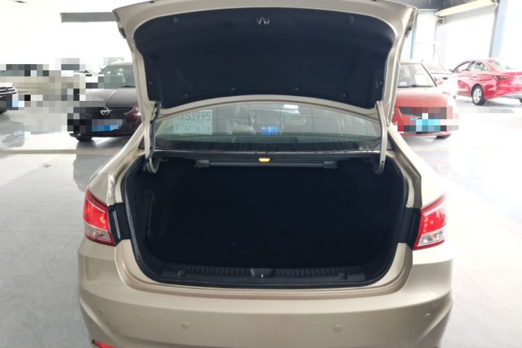 Used Haima Fumei 2015 1.5T Automatic YueShang Model Trunk