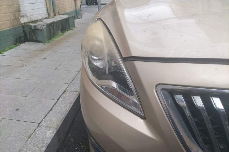 Used Haima Fumei 2015 1.6L Manual Prestige Model Right Front Headlight