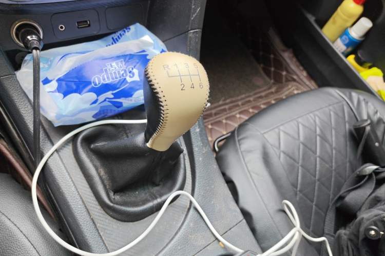 Used Haima Fumei 2015 1.6L Manual Fashion Model Gear Lever