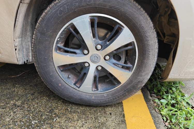 Used Haima Fumei 2015 1.6L Manual Fashion Model Right Front Wheel Hub