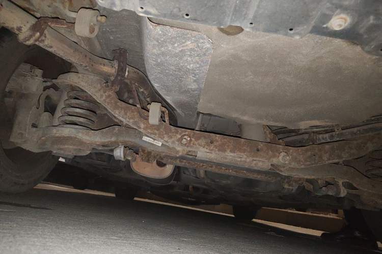 Used Haima Fumei 2015 1.6L Manual YueShang Model Chassis Rear