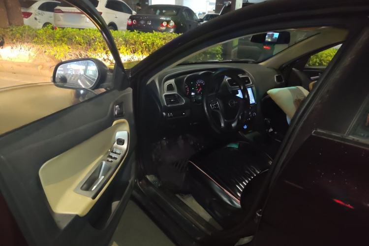 Used Haima Fumei 2015 1.6L Manual YueShang Model Driver Seat