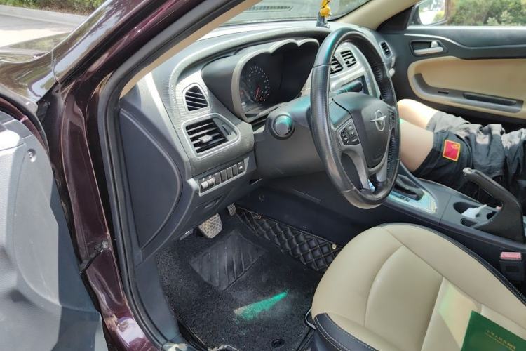 Used Haima Fumei 2015 1.5T Automatic YueShang Model Driver Seat