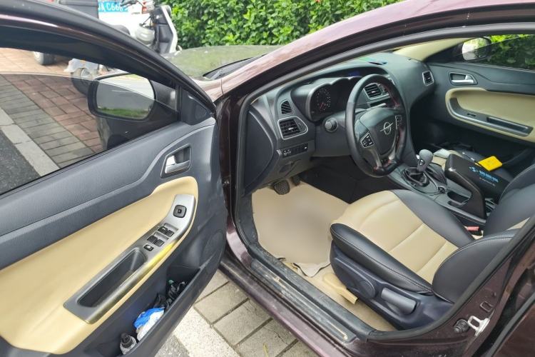 Used Haima Fumei 2015 1.5T Automatic YueShang Model Driver Seat