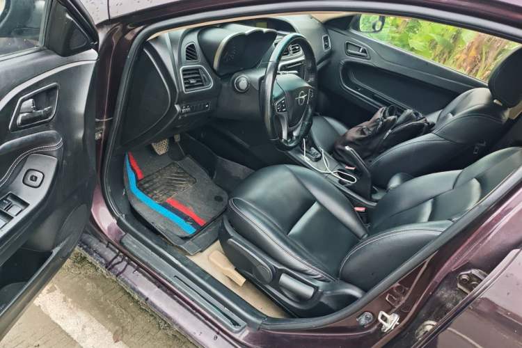 Used Haima Fumei 2015 1.5T Automatic YueShang Model Driver Seat