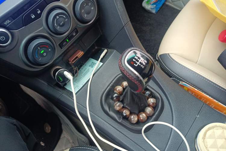 Used Haima Fumei 2015 1.6L Manual ZhiShang Model Gear Lever