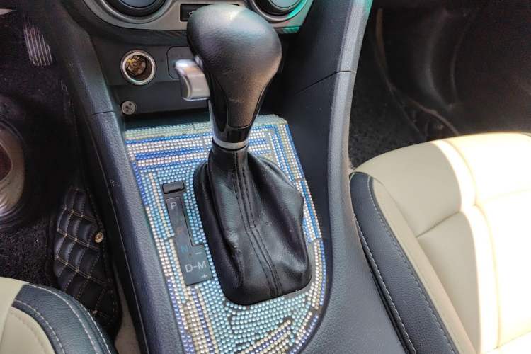 Used Haima Fumei 2015 1.5T Automatic YueShang Model Gear Lever