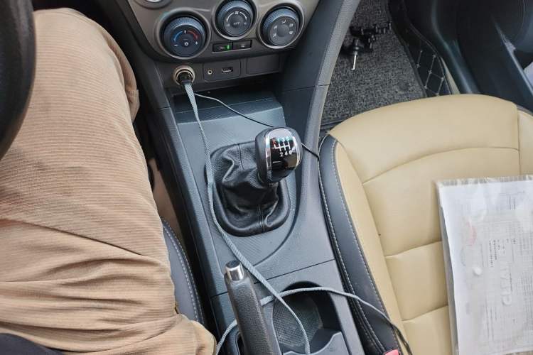 Used Haima Fumei 2015 1.6L Manual YueShang Model Gear Lever