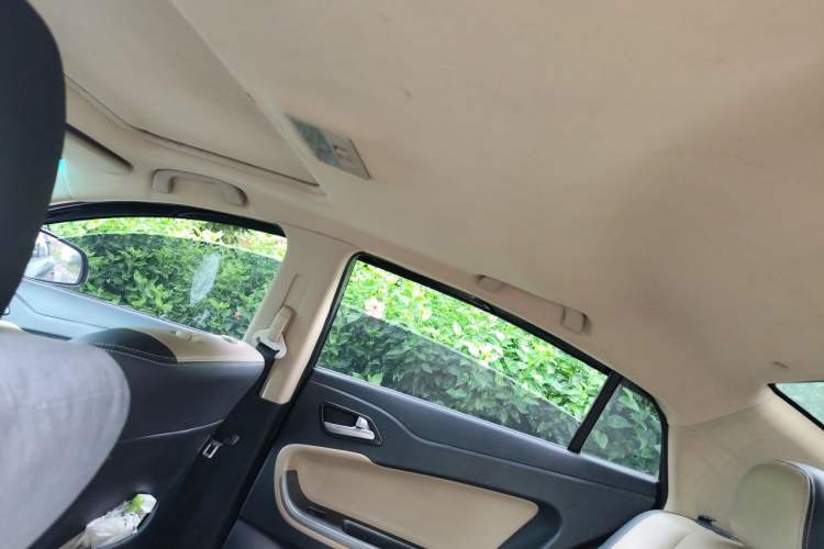 Used Haima Fumei 2015 1.5T Automatic YueShang Model Headliner