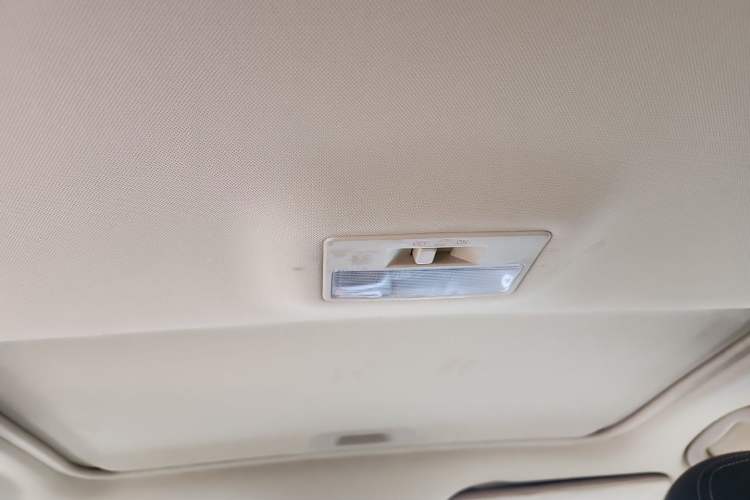 Used Haima Fumei 2015 1.6L Manual YueShang Model Headliner