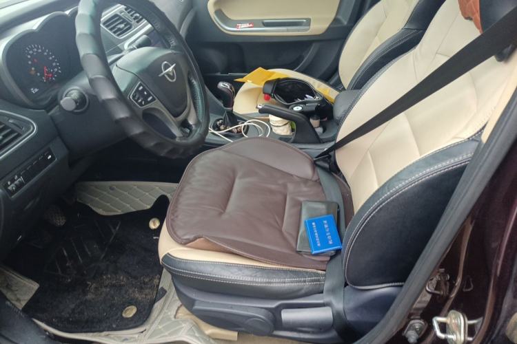Used Haima Fumei 2015 1.6L Manual ZhiShang Model Left Front Seat