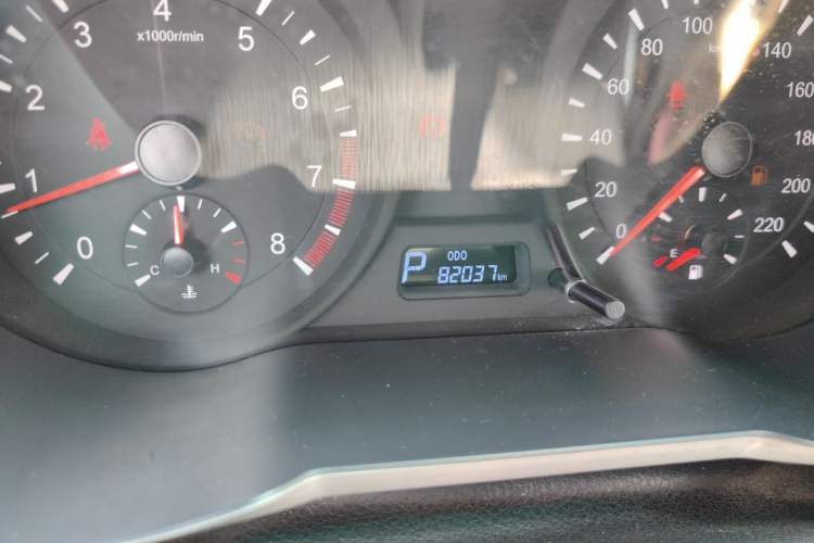 Used Haima Fumei 2015 1.5T Automatic YueShang Model Odometer Close Up