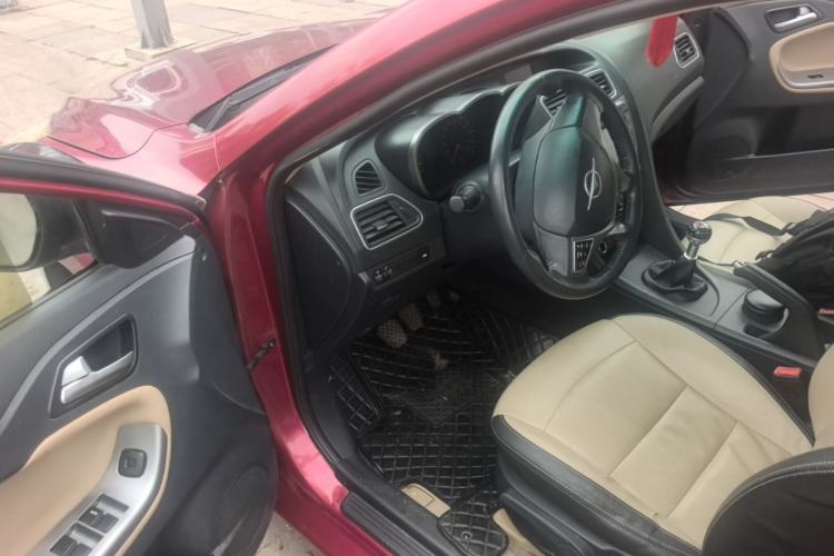 Used Haima Fumei 2015 M5 1.6L Manual "Beloved Edition" Driver Seat