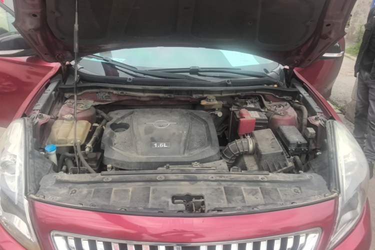 Used Haima Fumei 2015 M5 1.6L Manual "Beloved Edition" Engine Bay
