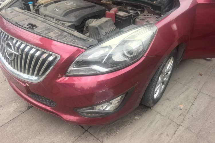 Used Haima Fumei 2015 M5 1.6L Manual "Beloved Edition" Left Front Headlight