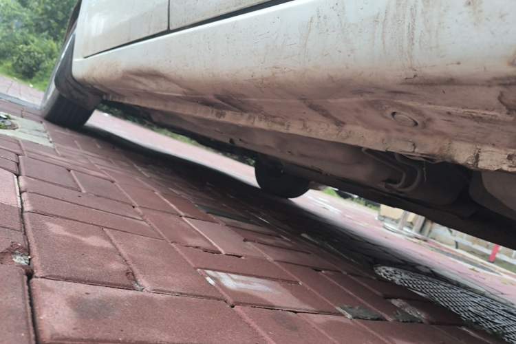 Used Haima Fumei 2015 Classic 1.6L Manual with Sunroof Chassis Rear Left