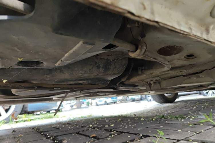 Used Haima Fumei 2015 M5 1.6L Manual "Beloved Edition" Chassis Rear Right