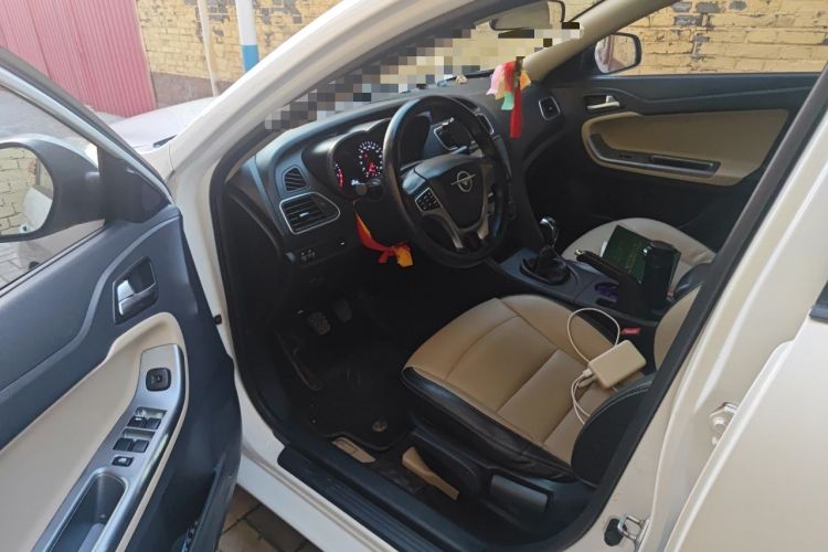 Used Haima Fumei 2015 1.6L Manual Prestige Model Driver Seat
