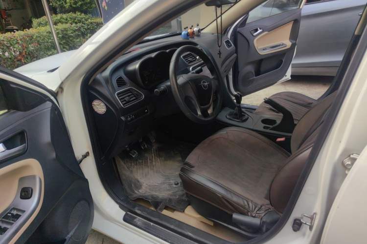 Used Haima Fumei 2015 1.6L Manual Fashion Model Driver Seat