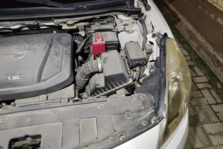 Used Haima Fumei 2015 1.6L Manual Prestige Model Engine Bay Left