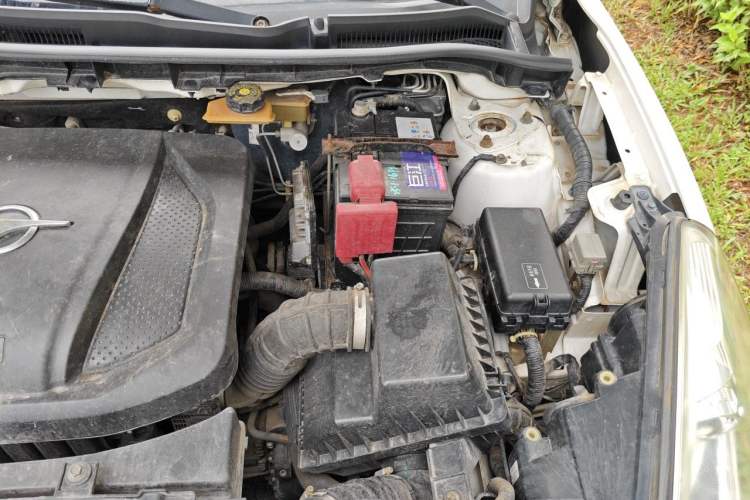 Used Haima Fumei 2015 1.6L Automatic Prestige Model Engine Bay Left